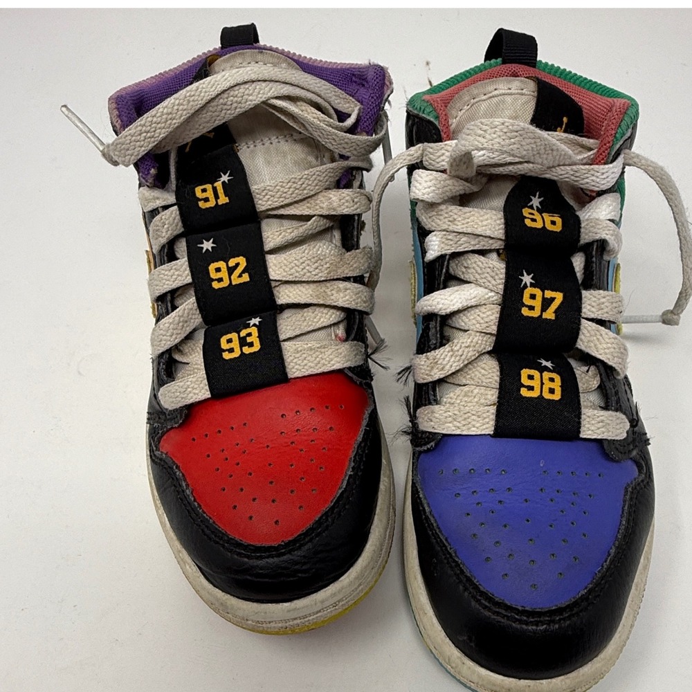 Air Jordan Shoes 1 Mid 'Championships' FD1317-007 Sneakers US 13.5 Youth NIKE